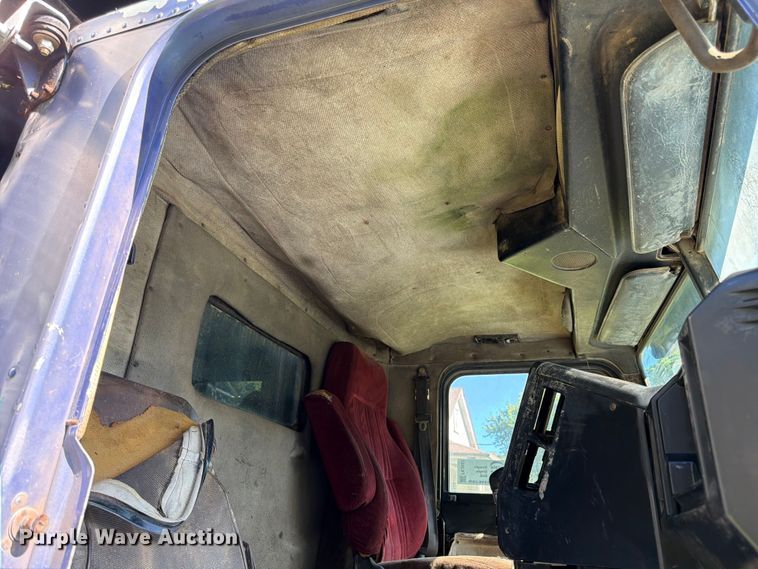 image for item FK3037 1989 Freightliner USF-1E dump truck