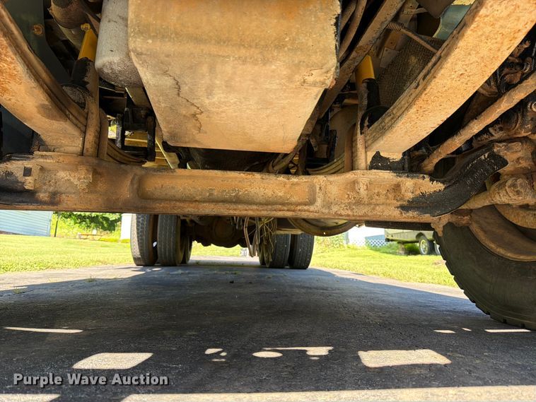 image for item FK3037 1989 Freightliner USF-1E dump truck