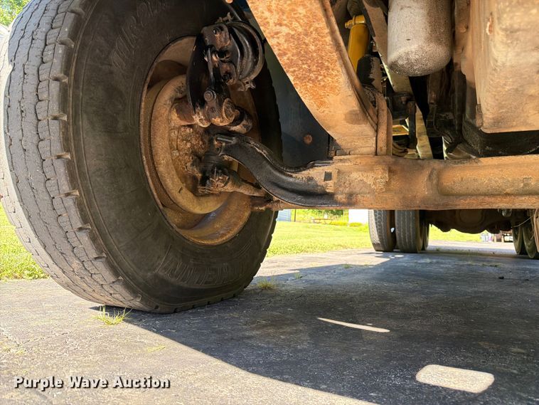 image for item FK3037 1989 Freightliner USF-1E dump truck