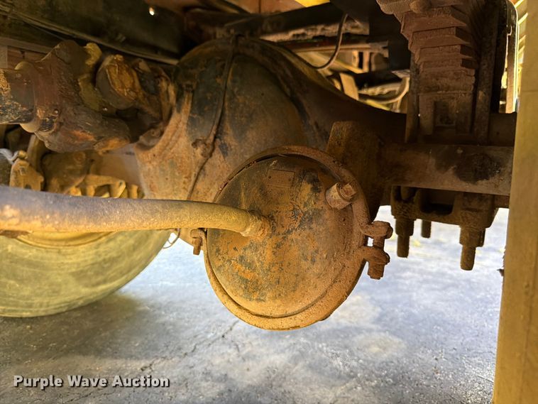 image for item FK3037 1989 Freightliner USF-1E dump truck
