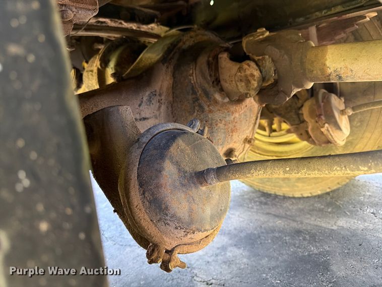 image for item FK3037 1989 Freightliner USF-1E dump truck