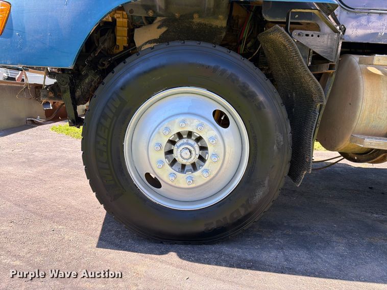 image for item FK3037 1989 Freightliner USF-1E dump truck