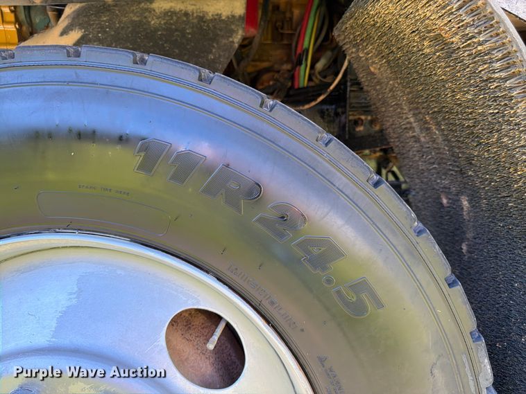 image for item FK3037 1989 Freightliner USF-1E dump truck