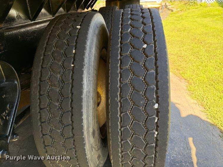 image for item FK3037 1989 Freightliner USF-1E dump truck