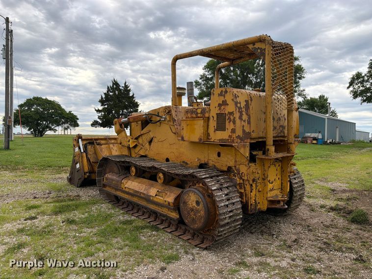 image for item FK3063 International Harvester 250A track loader