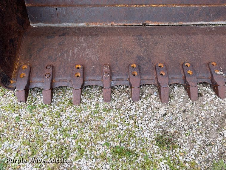 image for item FK3063 International Harvester 250A track loader