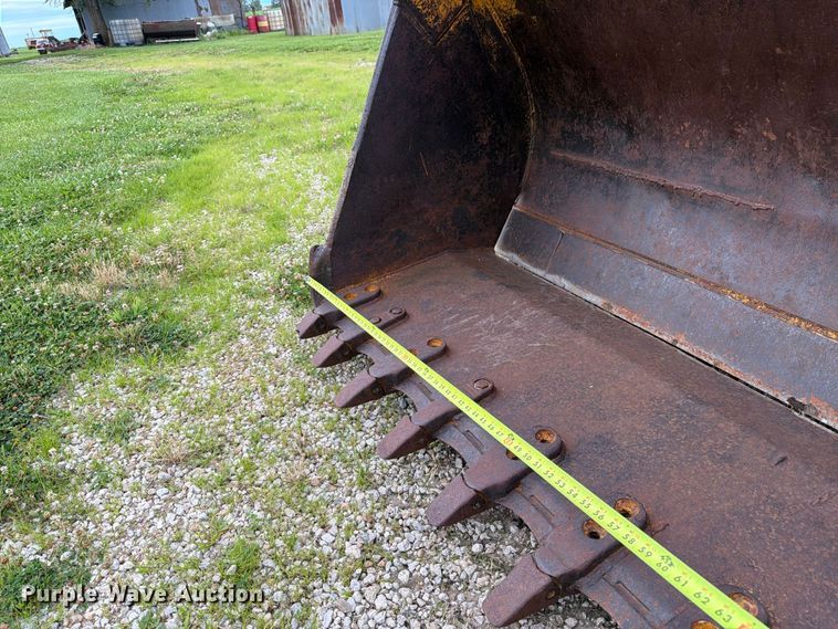 image for item FK3063 International Harvester 250A track loader