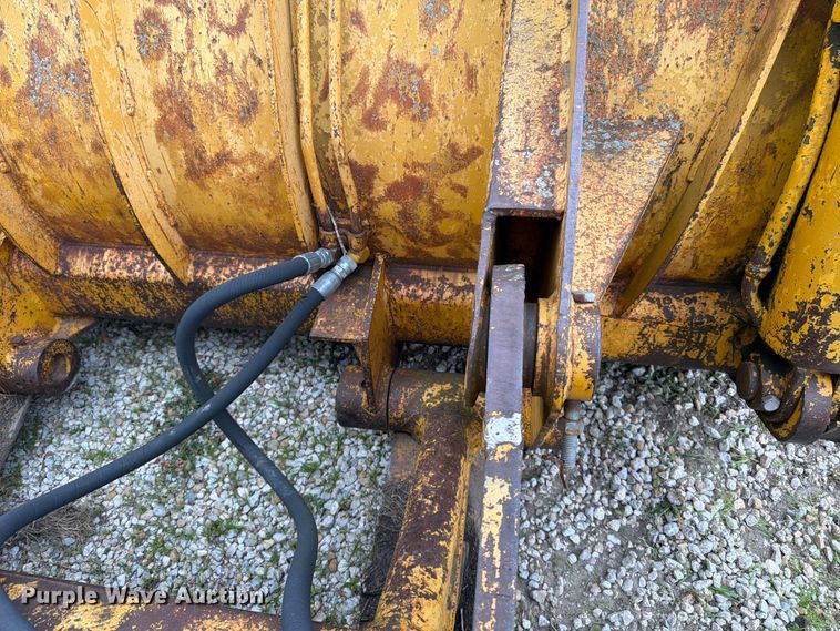 image for item FK3063 International Harvester 250A track loader