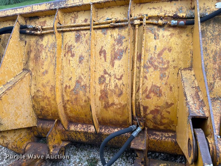 image for item FK3063 International Harvester 250A track loader