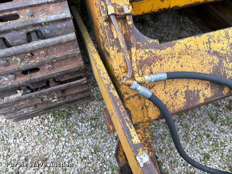 image for item FK3063 International Harvester 250A track loader