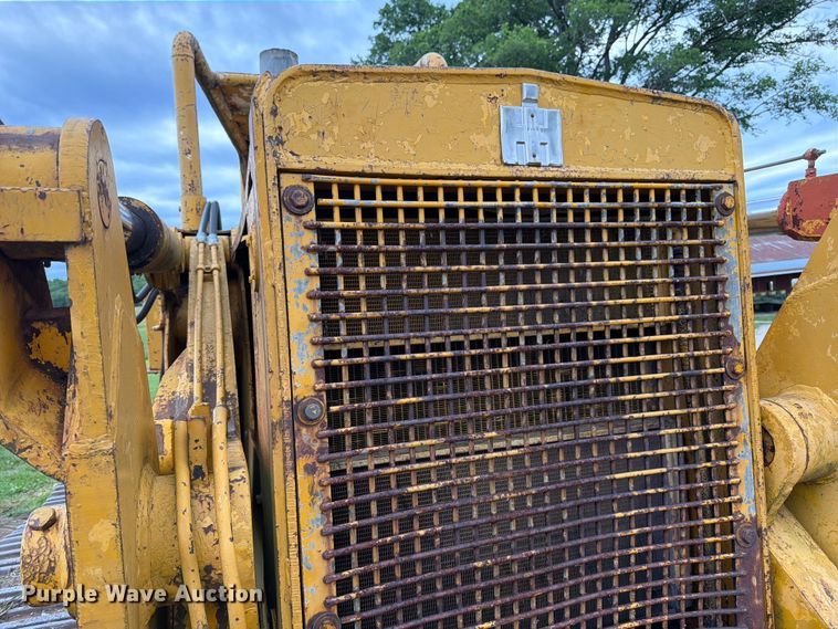 image for item FK3063 International Harvester 250A track loader