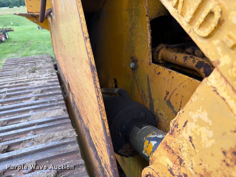 image for item FK3063 International Harvester 250A track loader