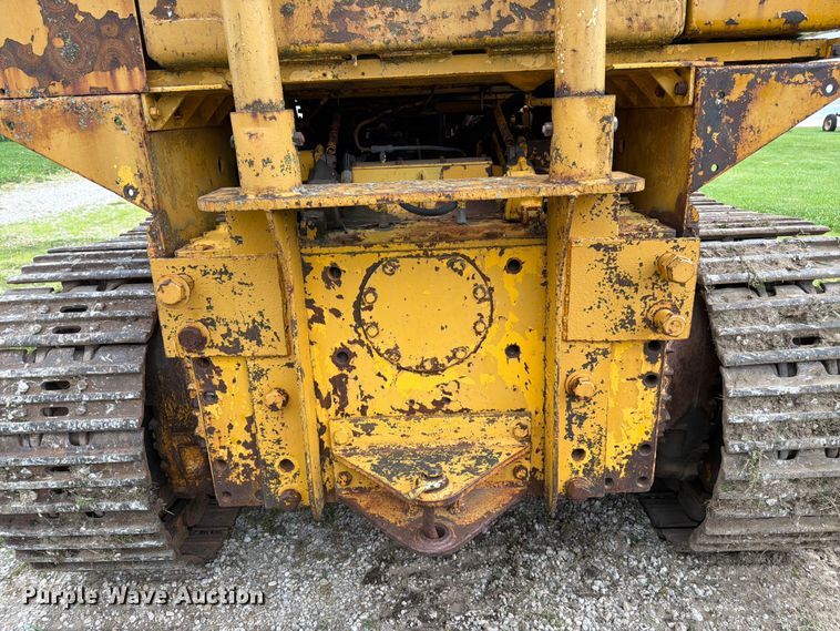 image for item FK3063 International Harvester 250A track loader