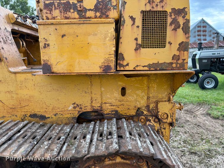 image for item FK3063 International Harvester 250A track loader
