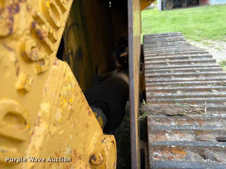image for item FK3063 International Harvester 250A track loader