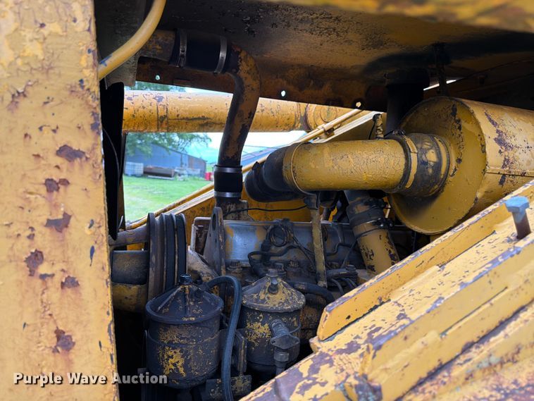 image for item FK3063 International Harvester 250A track loader