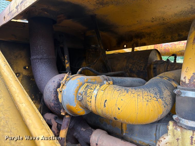 image for item FK3063 International Harvester 250A track loader