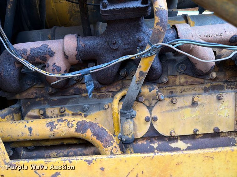 image for item FK3063 International Harvester 250A track loader