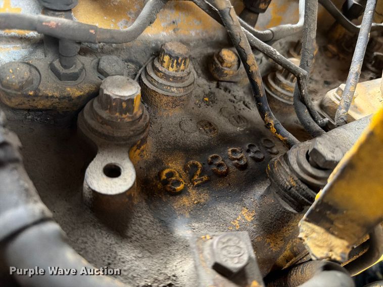 image for item FK3063 International Harvester 250A track loader