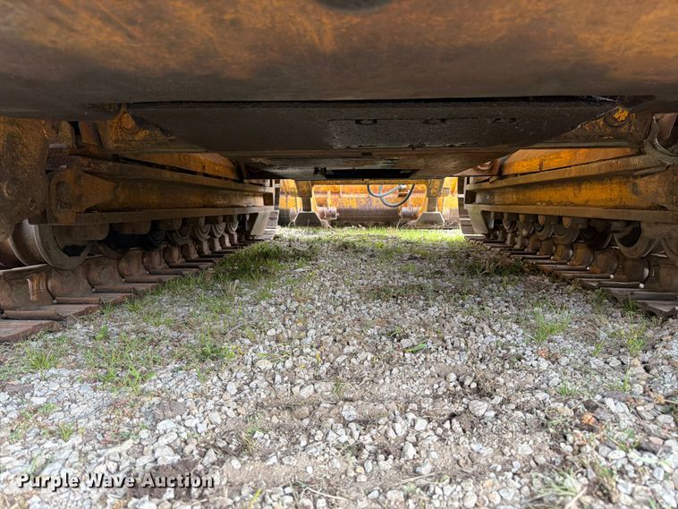 image for item FK3063 International Harvester 250A track loader