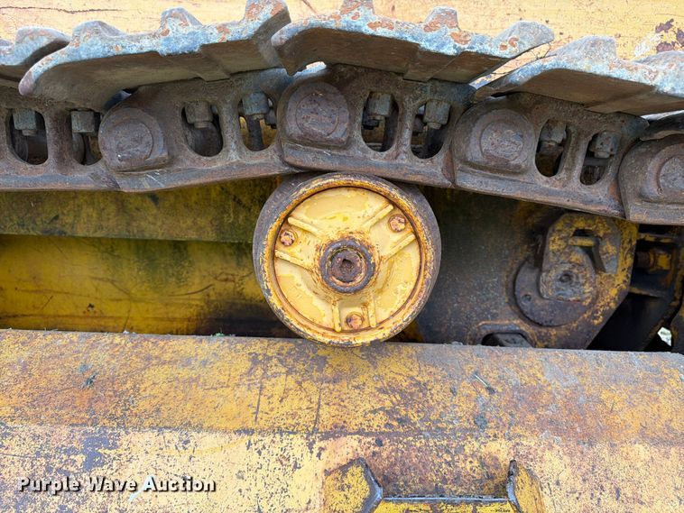 image for item FK3063 International Harvester 250A track loader