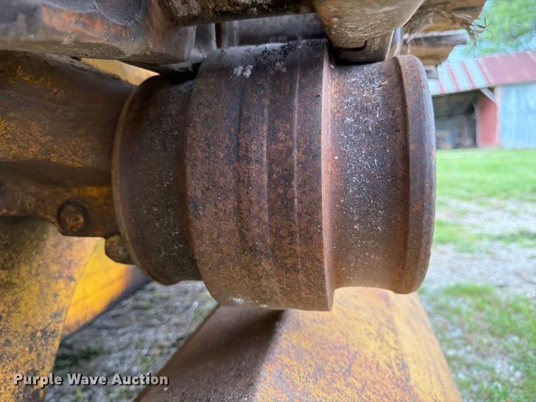 image for item FK3063 International Harvester 250A track loader