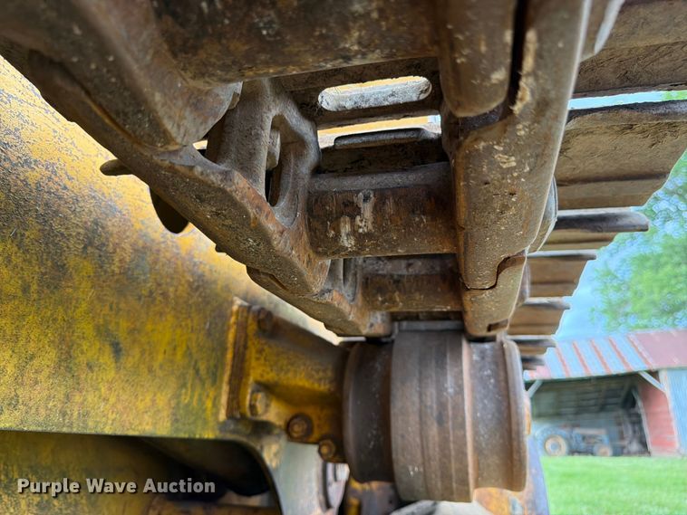 image for item FK3063 International Harvester 250A track loader
