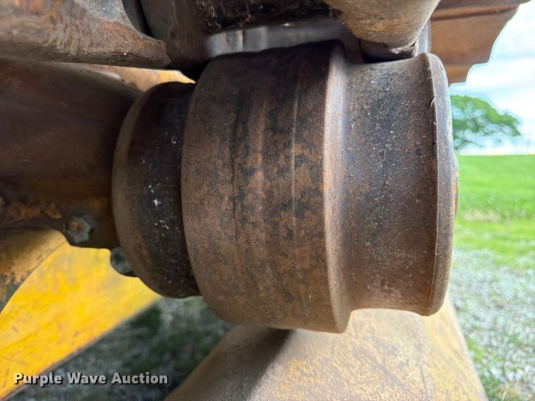 image for item FK3063 International Harvester 250A track loader