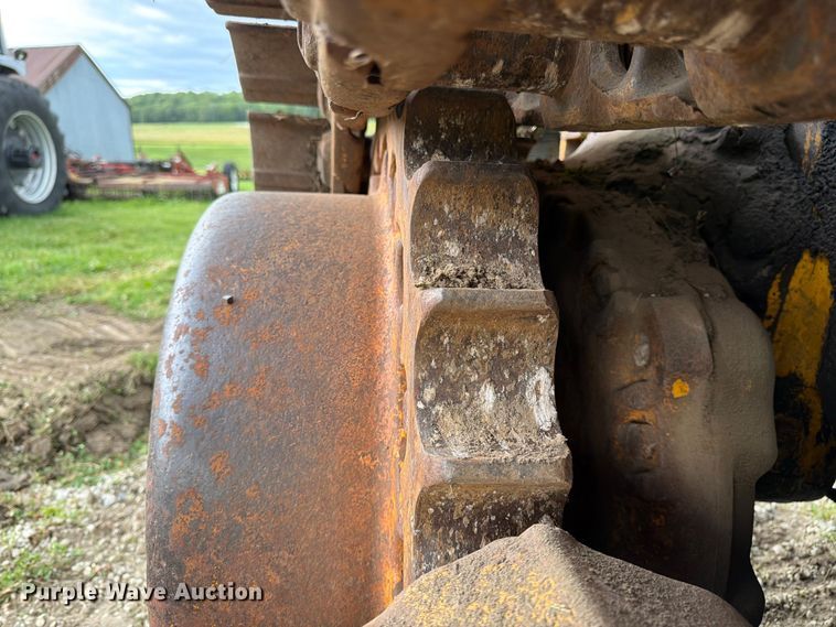 image for item FK3063 International Harvester 250A track loader
