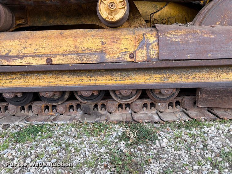 image for item FK3063 International Harvester 250A track loader
