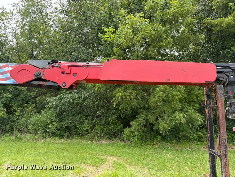 image for item FK3085 2007 Hiab 255K truck mounted crane