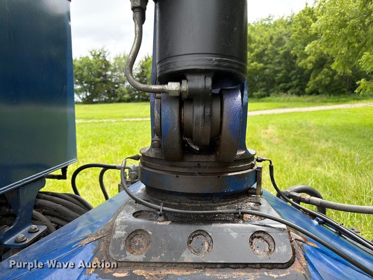 image for item FK3085 2007 Hiab 255K truck mounted crane