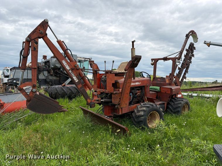 image for item FK3095 1979 Ditch Witch R40 trencher
