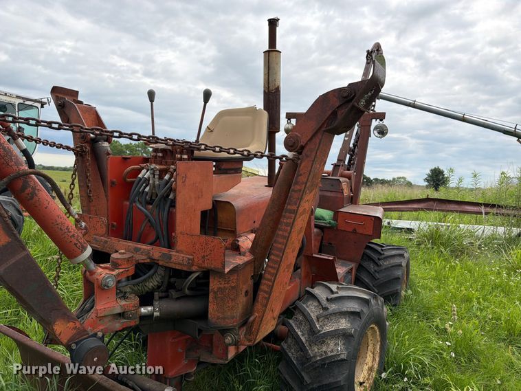 image for item FK3095 1979 Ditch Witch R40 trencher
