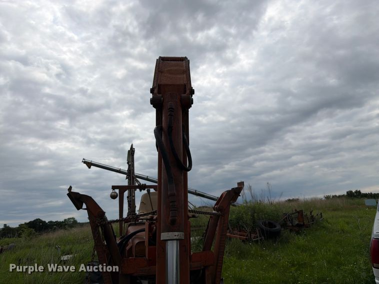 image for item FK3095 1979 Ditch Witch R40 trencher