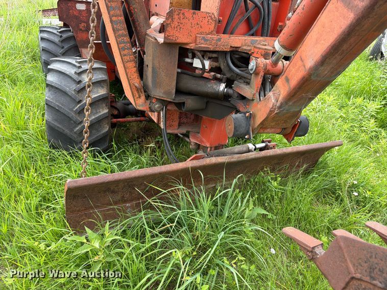 image for item FK3095 1979 Ditch Witch R40 trencher