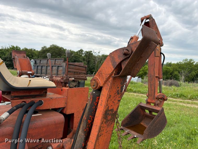 image for item FK3095 1979 Ditch Witch R40 trencher