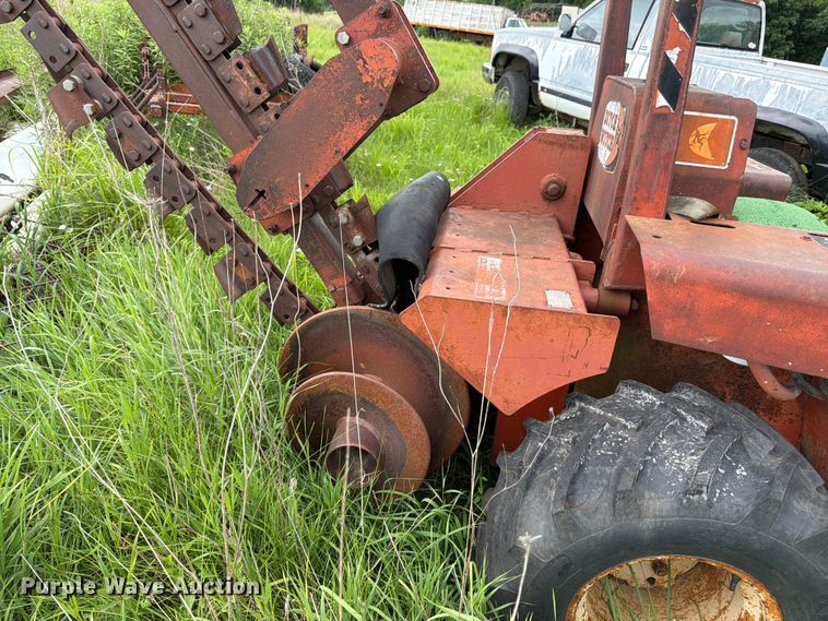 image for item FK3095 1979 Ditch Witch R40 trencher