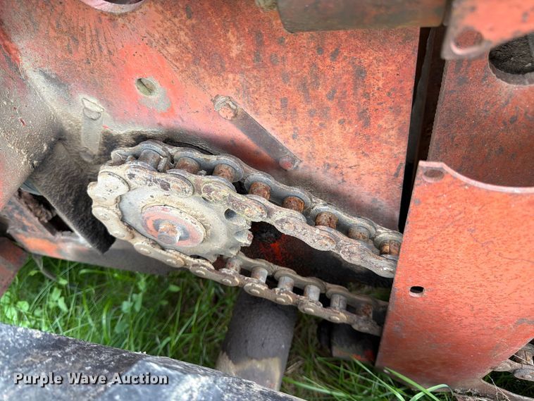 image for item FK3095 1979 Ditch Witch R40 trencher