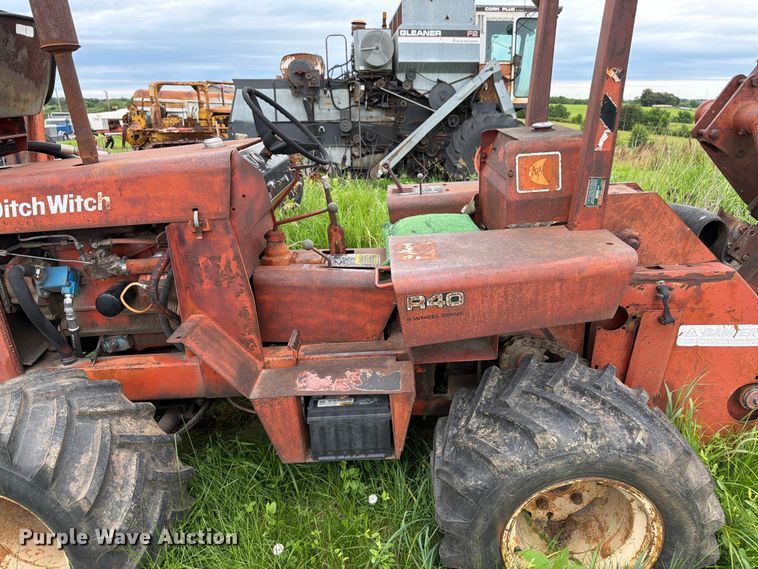 image for item FK3095 1979 Ditch Witch R40 trencher