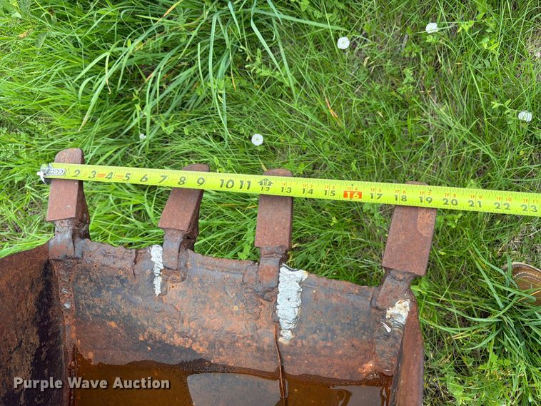 image for item FK3095 1979 Ditch Witch R40 trencher