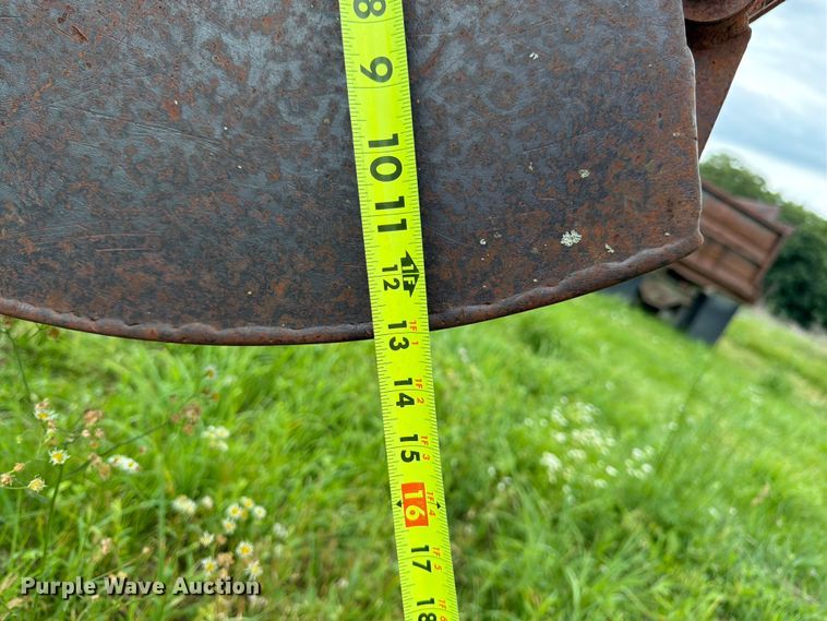 image for item FK3095 1979 Ditch Witch R40 trencher