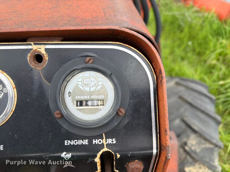 image for item FK3095 1979 Ditch Witch R40 trencher