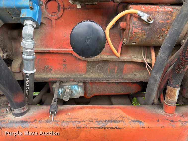 image for item FK3095 1979 Ditch Witch R40 trencher