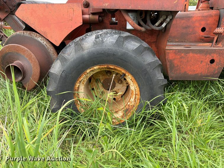 image for item FK3095 1979 Ditch Witch R40 trencher