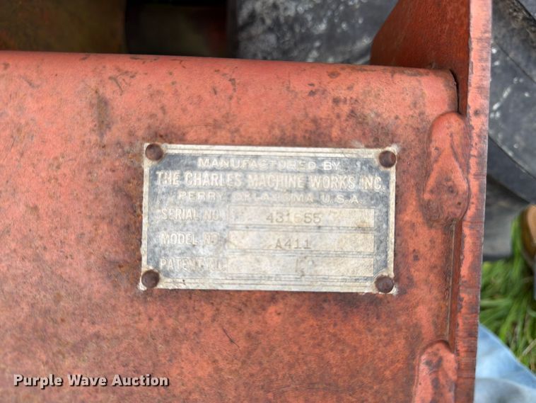 image for item FK3095 1979 Ditch Witch R40 trencher