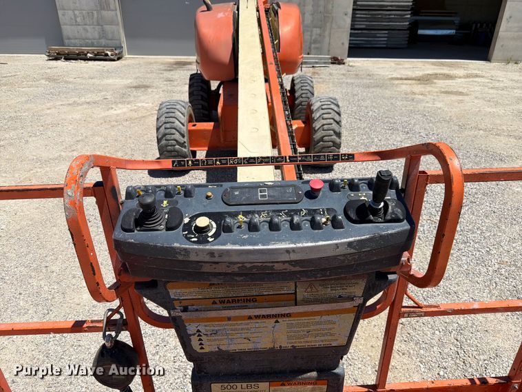 image for item FK4034 1998 JLG 600S boom lift