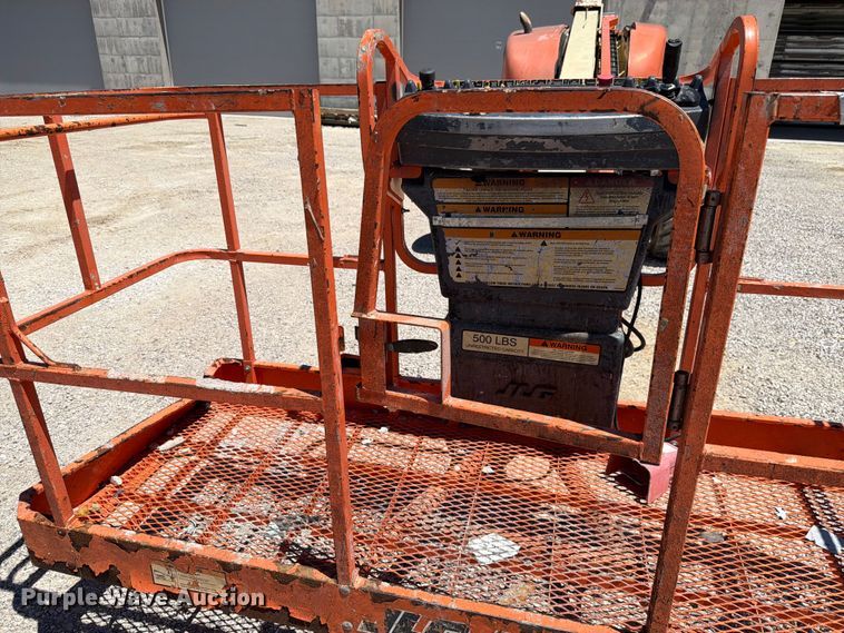 image for item FK4034 1998 JLG 600S boom lift
