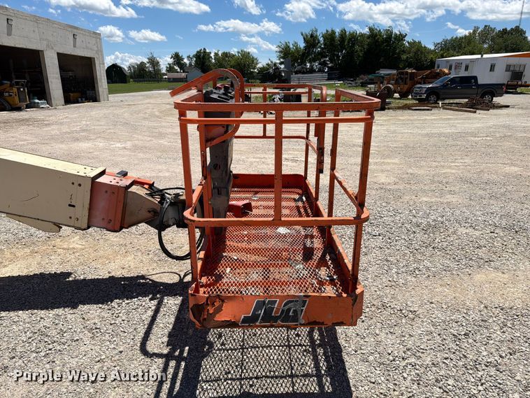 image for item FK4034 1998 JLG 600S boom lift