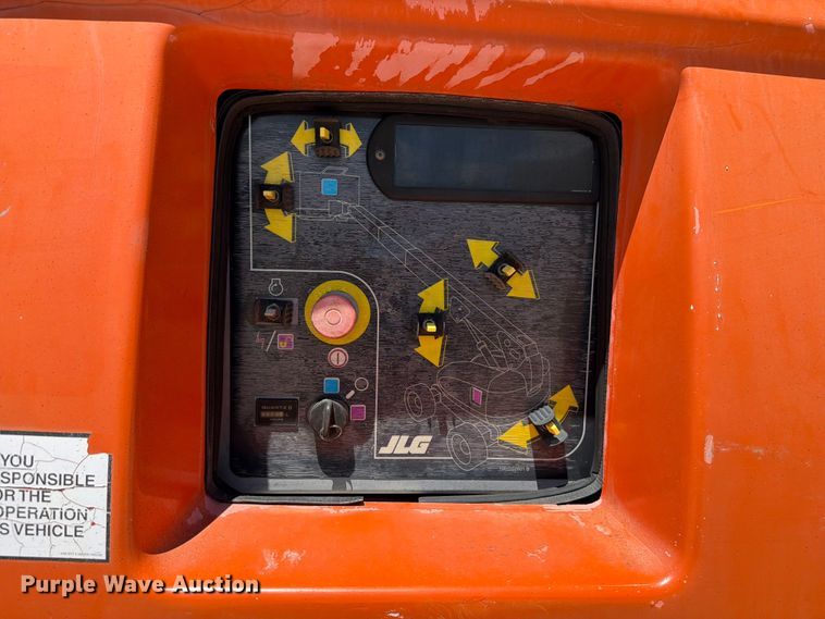 image for item FK4034 1998 JLG 600S boom lift